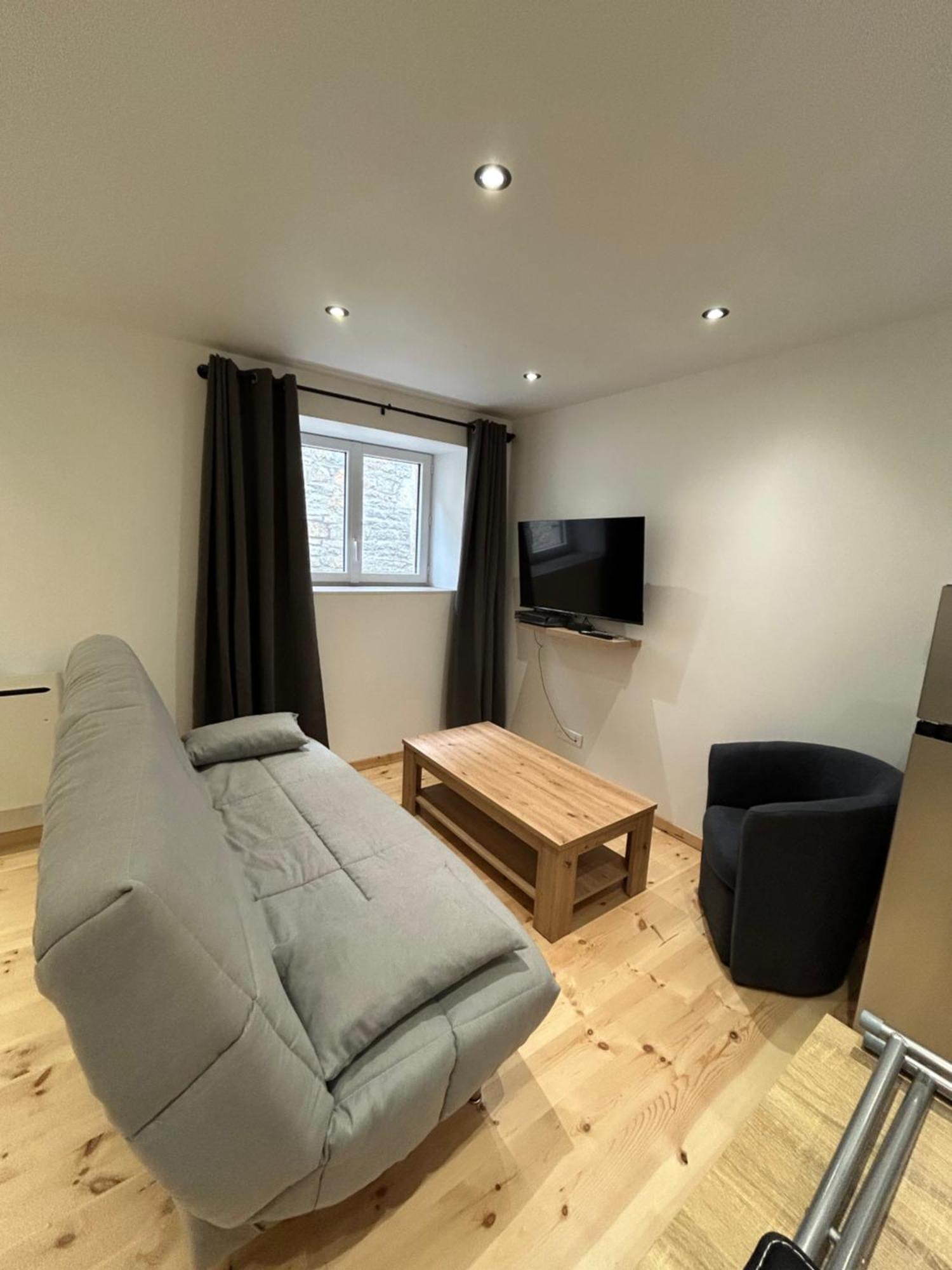 Holiday home Grange Entierement Renovee A Wifi Gratuit *
